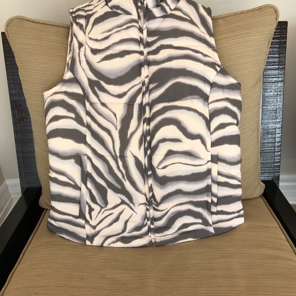 Puffy Vest by Chaps - Picture 6 of 6